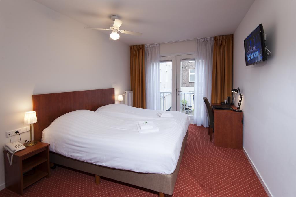 Ambassador City Centre Hotel Haarlem Exterior foto